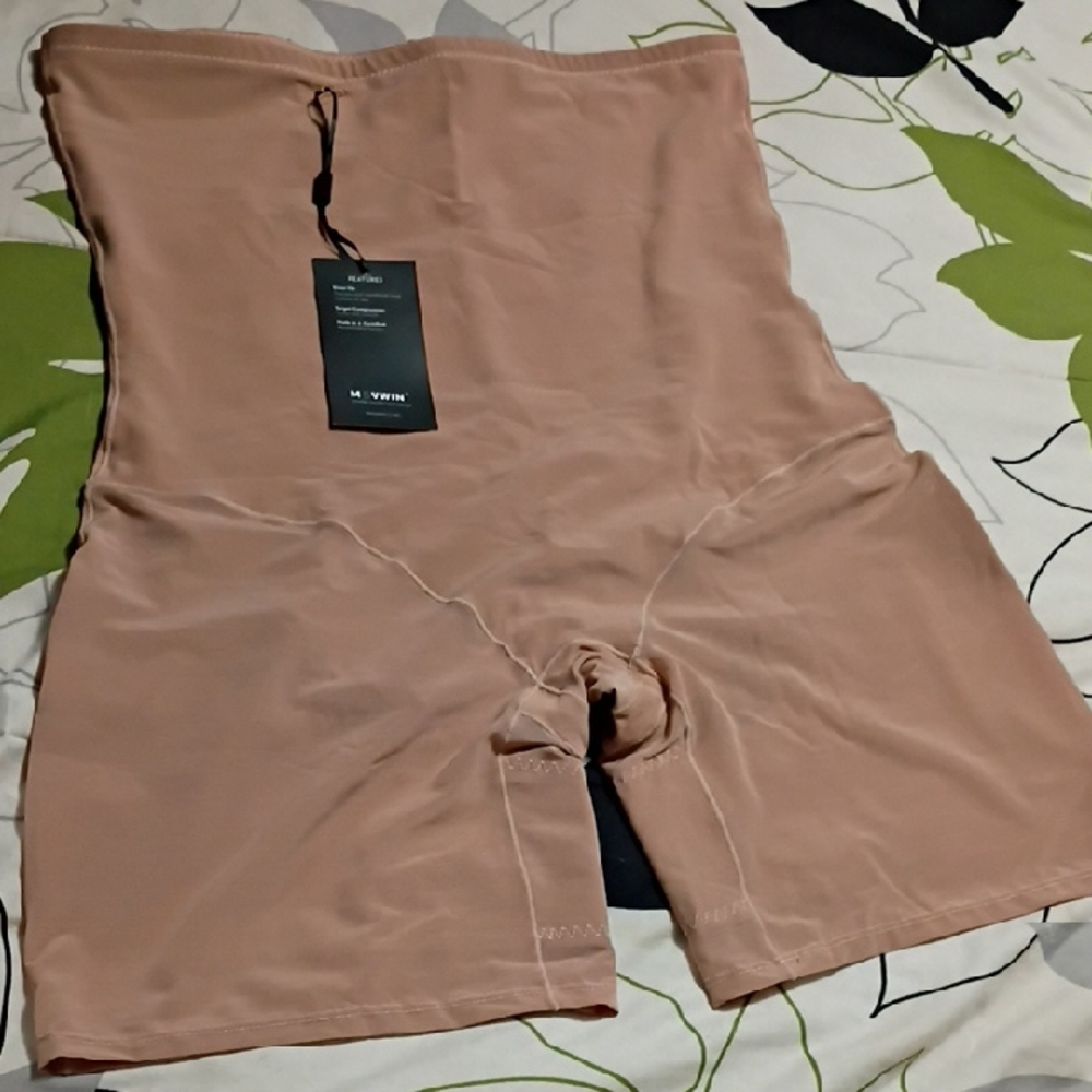 Seamless High-Waist Shaping Shorts - Nude